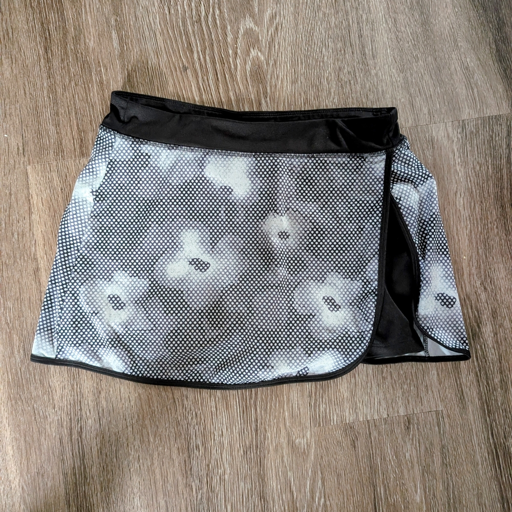 Black and White Floral Skort